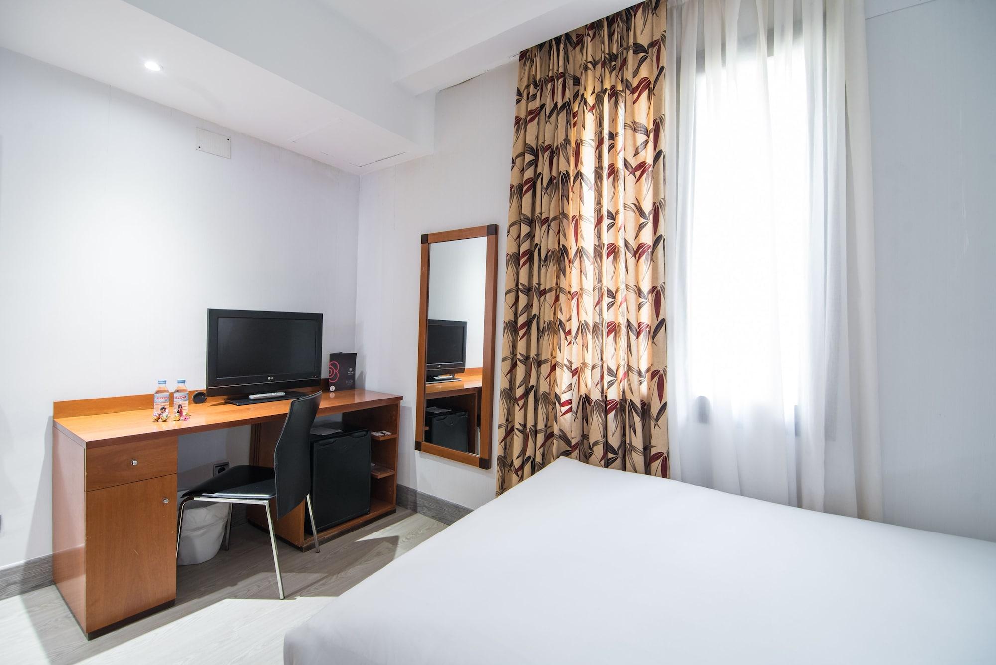 Petit Palace Preciados Мадрид Екстериор снимка
